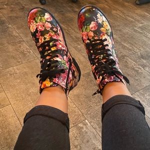 NWT| TRUE CRAFT | SIZE 5  | Youth Girls Halie Combat Boots